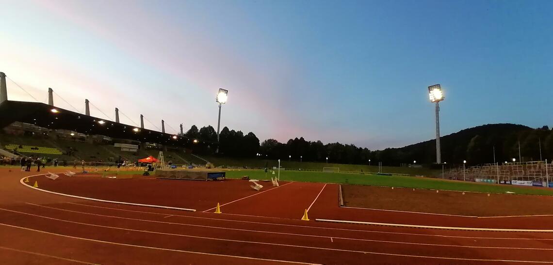 Stadion in den Abendstunden Stadion in den Abendstunden