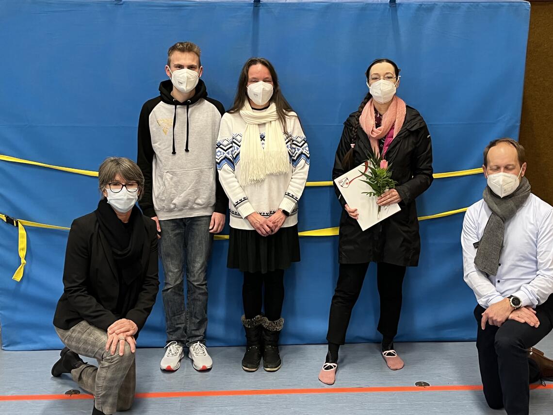 Im Bild unsere Preisträger von links: KSV Präsidentin Anette Böhle, Nick Frölich, Doris Frölich, Regina Machner und Vorstandsvorsitzender Timo Gerhold Im Bild unsere Preisträger von links: KSV Präsidentin Anette Böhle, Nick Frölich, Doris Frölich, Regina Machner und Vorstandsvorsitzender Timo Gerhold