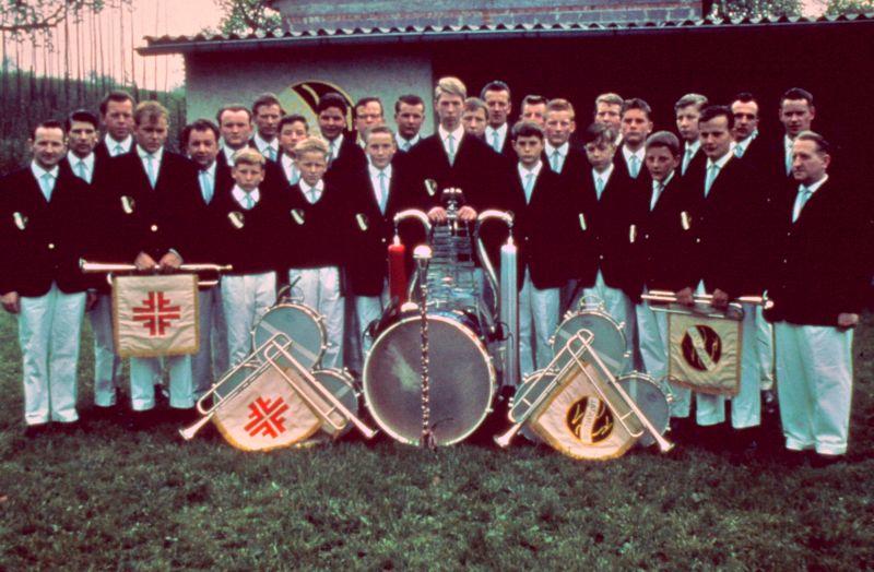 Gemeinschaftsbild 1965 | © KSV Baunatal e.V. | Musikzug | 2020 Gemeinschaftsbild 1965 | © KSV Baunatal e.V. | Musikzug | 2020