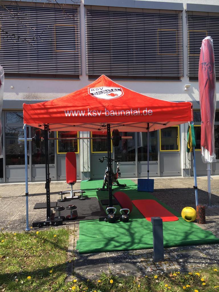Outdoorgym auf der Terasse Outdoorgym auf der Terasse