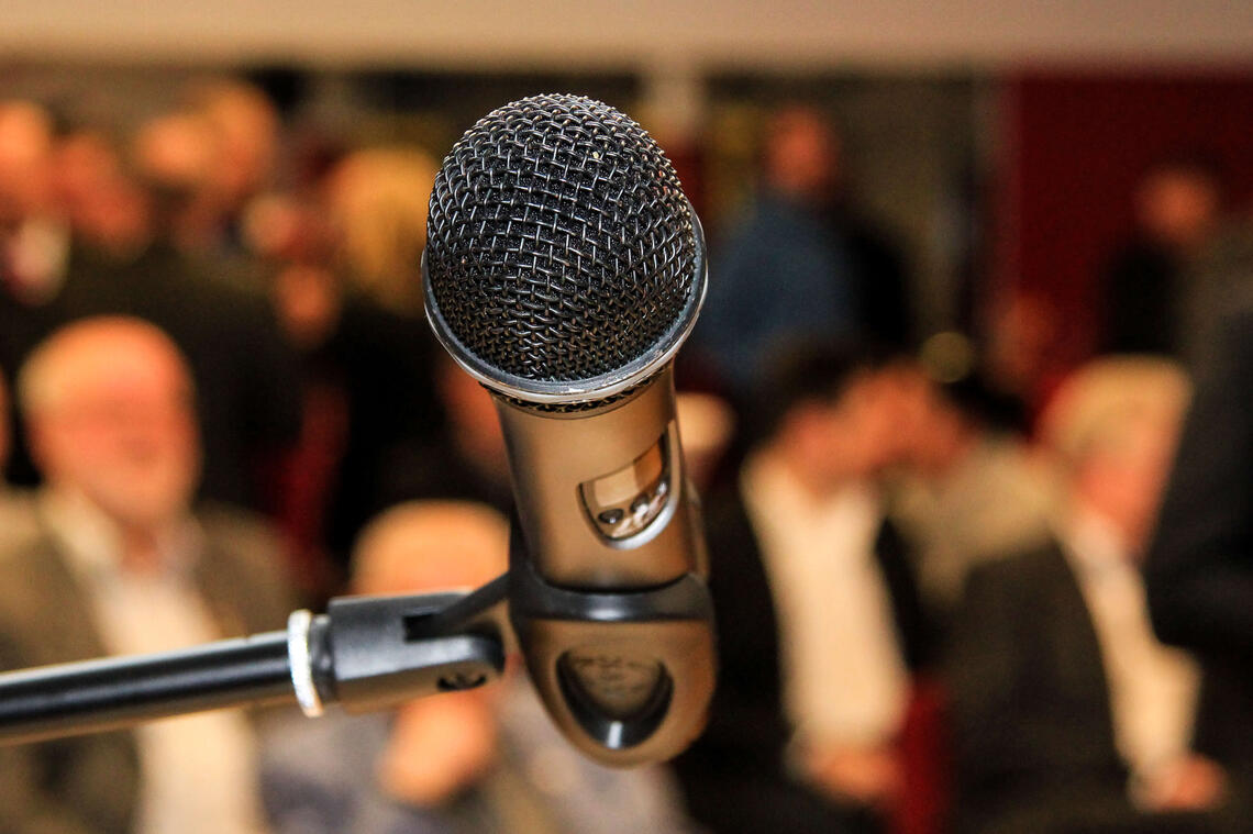 Mikrofon Gesamtvorstandssitzung Mikrofon Gesamtvorstandssitzung