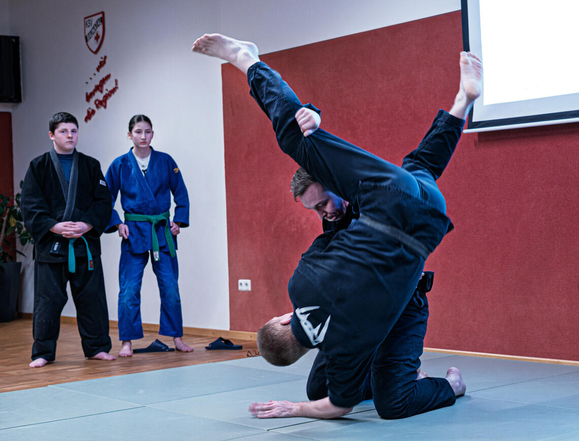 Beeindruckende Ju-Jutsu Vorstellung (Foto: HG. Pfaff)